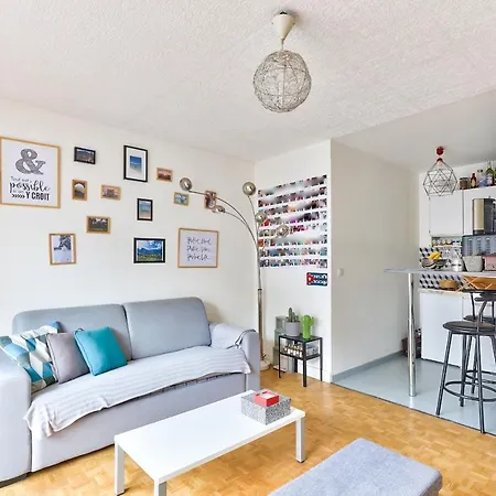Appartamento Nice Studio In The 19th Arrondissement Of *