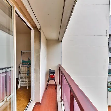 Appartamento Nice Studio In The 19th Arrondissement Of Parigi